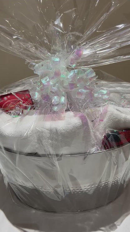 Custom Luxury Gift Basket